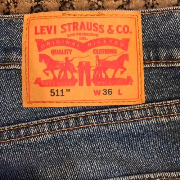 Men’s vintage Levi shorts with patches - Picture 7 of 8